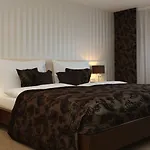 Golden Fish Xia Апарт-отель 4*