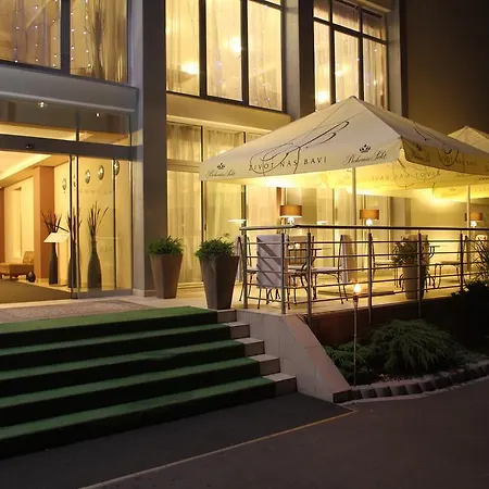 Aparthotel Golden Fish 4*