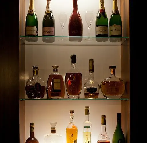 Golden Fish Xia Aparthotel