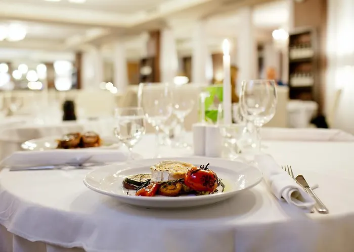 Golden Fish Xia Aparthotel 4*