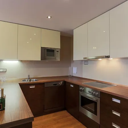 Golden Fish Xia Apartmanhotel Plzeň