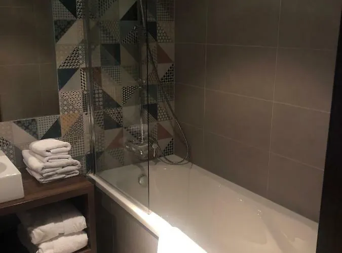 Apartmanhotel Golden Fish Xia 4*